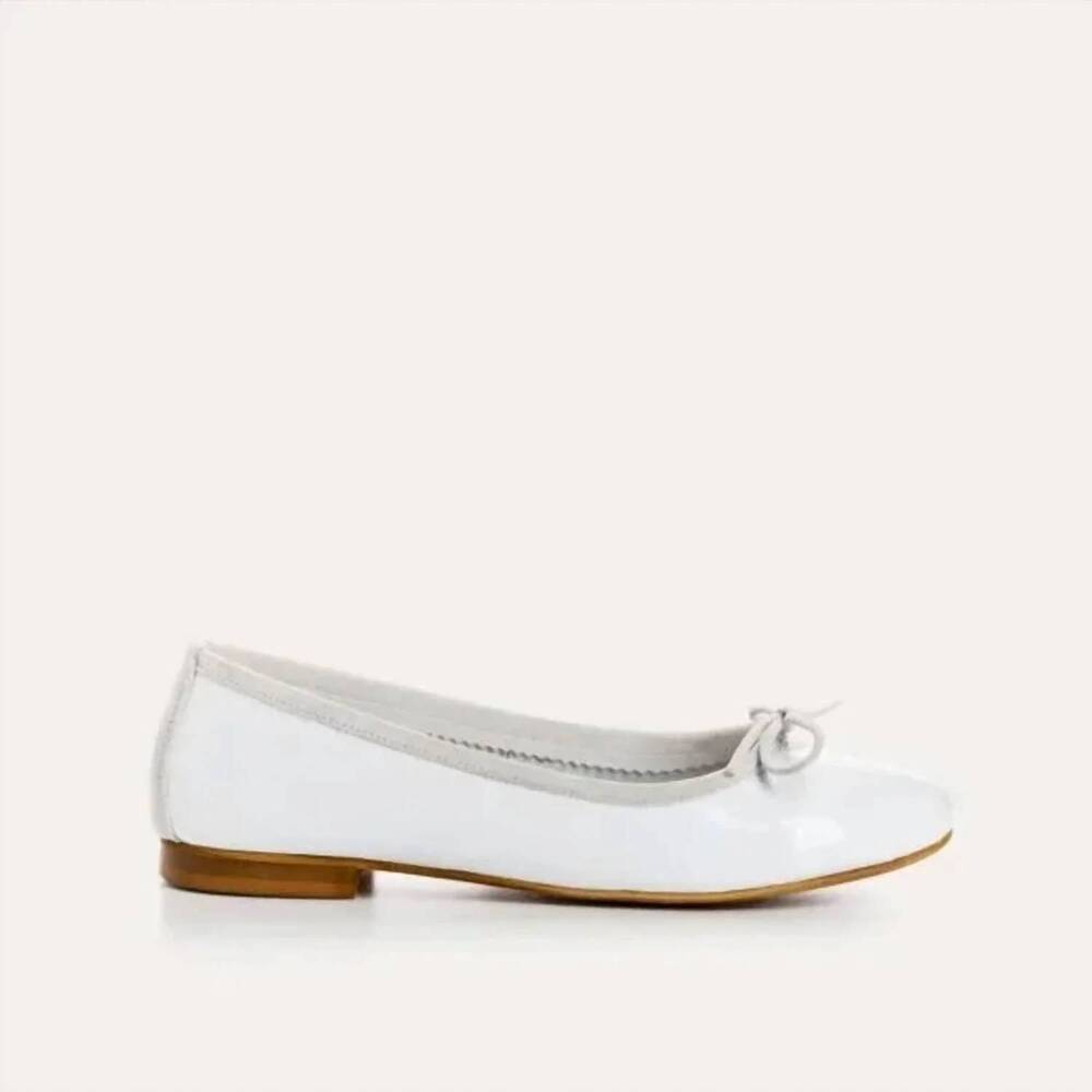 NEW REQINS women's carmen flats in white